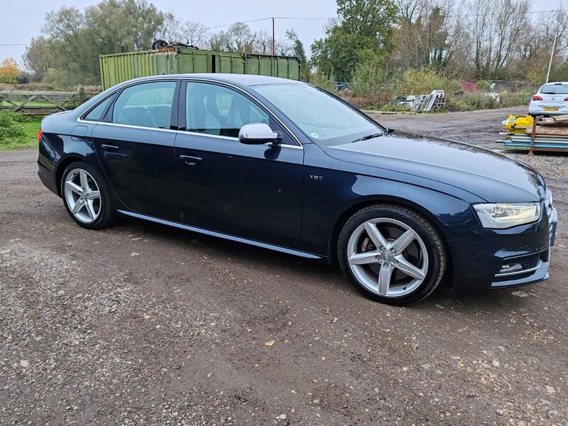 AUDI S4