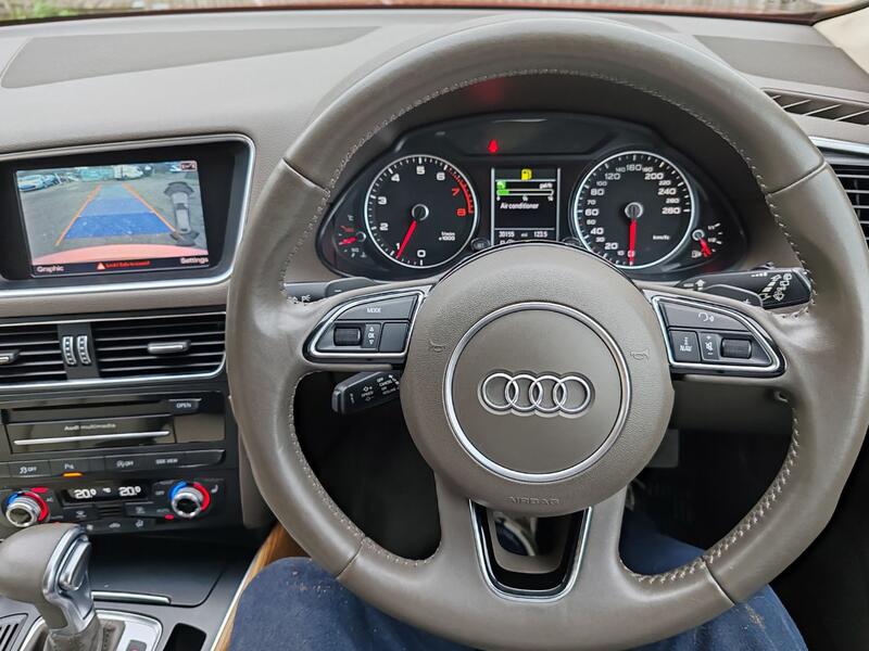 AUDI Q5